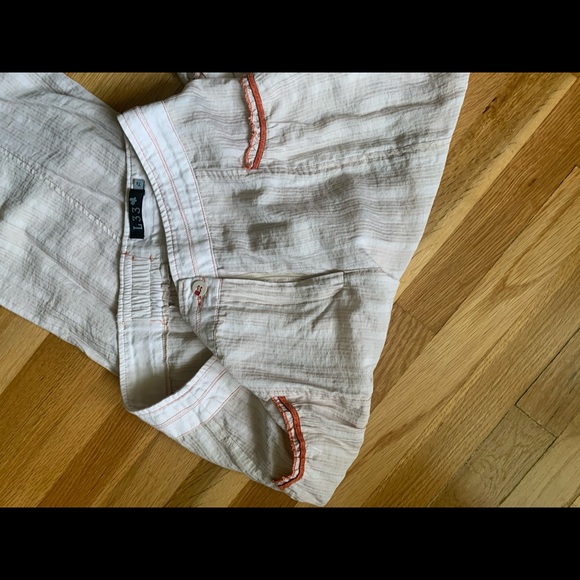 Lightweight button ankle pants - Picture 5 of 7